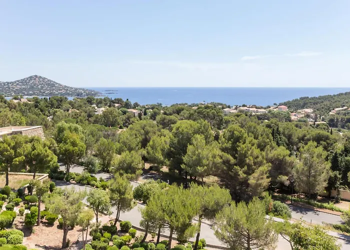 Résidence Le Hameau De Cap Esterel - Maeva - 2 Pièces 5 Personnes - Confort Mae-5664 Apartamento